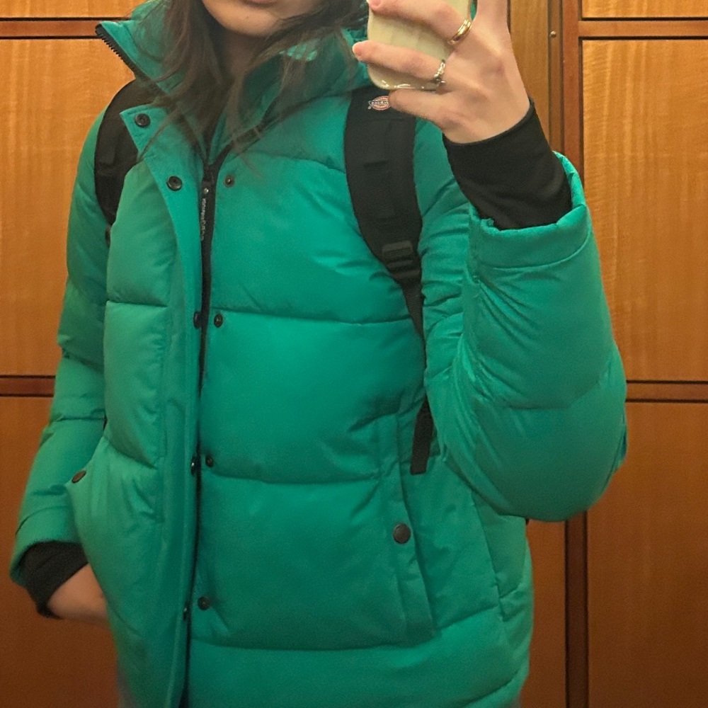 Green BCBG jacket puffer warm